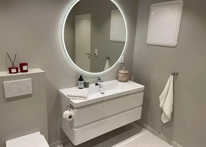 Eksklusiv Med Spektakulaer Utsikt Kabelvåg